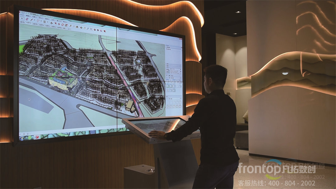 ���þ�������չ��VR������ʵ����