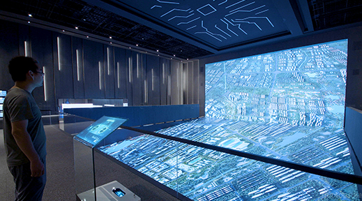 �ɶ�о��չʾ��